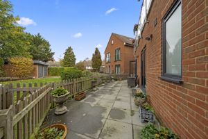 Photo 13- click for photo gallery